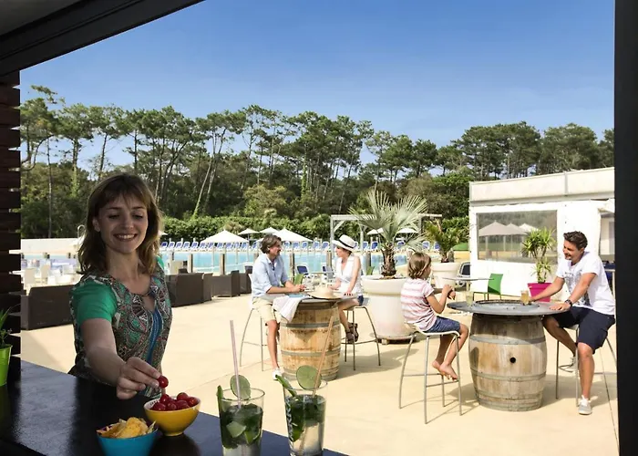 מלון Belambra Clubs Les Estagnots סניוס